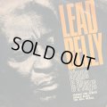 Leadbelly / Sings & Plays