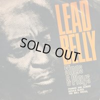 Leadbelly / Sings & Plays