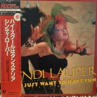 Cyndi Lauper / Girls Just Want To Have Fun