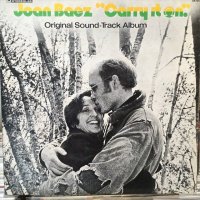 Joan Baez / Carry It On