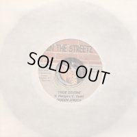 Queen Ifrica b/w Admiral Tibet / True Divine