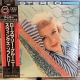 Rosemary Clooney / Swings Softly
