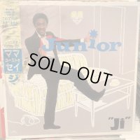 Junior / Ji