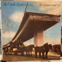 The Doobie Brothers / The Captain And Me