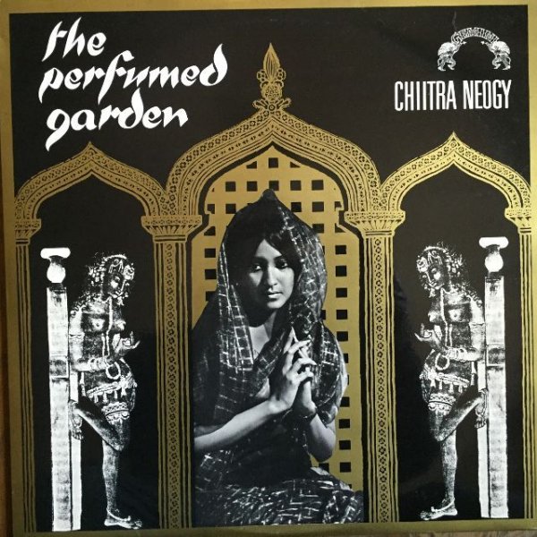 画像1: Chiitra Neogy / The Perfumed Garden (1)