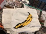 画像: Andy Warhol / VU Banana