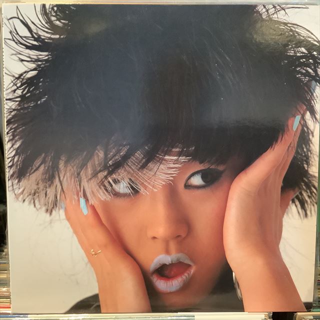 画像1: 中森明菜 / 赤い鳥逃げた (1)